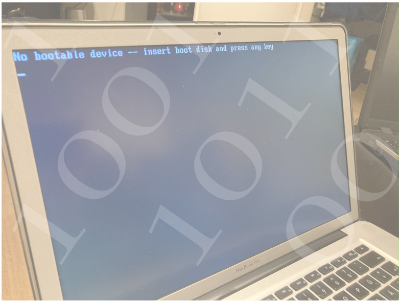 Fehlermeldung auf Laptop – Illustration